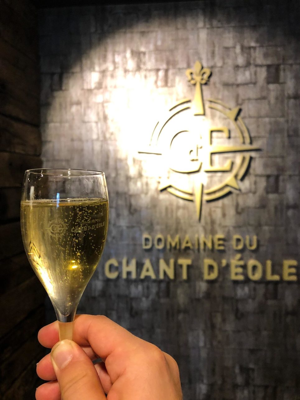 Chant d'Eole - die belgische Antwort auf Champagner, die nach der gleichen Methode hergestellt wird.