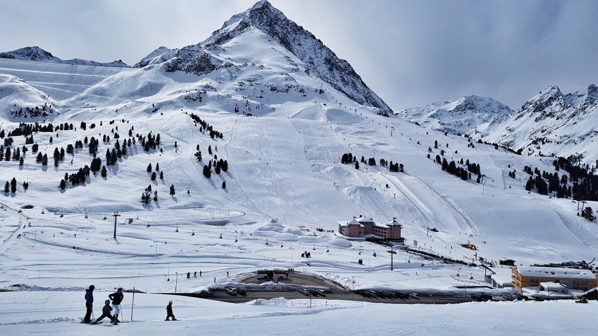 Das beliebte Skigebiet Kuehtai in der Nähe von Innsbruck, Österreich.