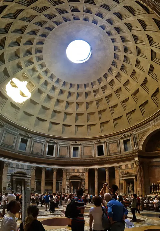 Im inneren des Pantheon in Rom, Italien.