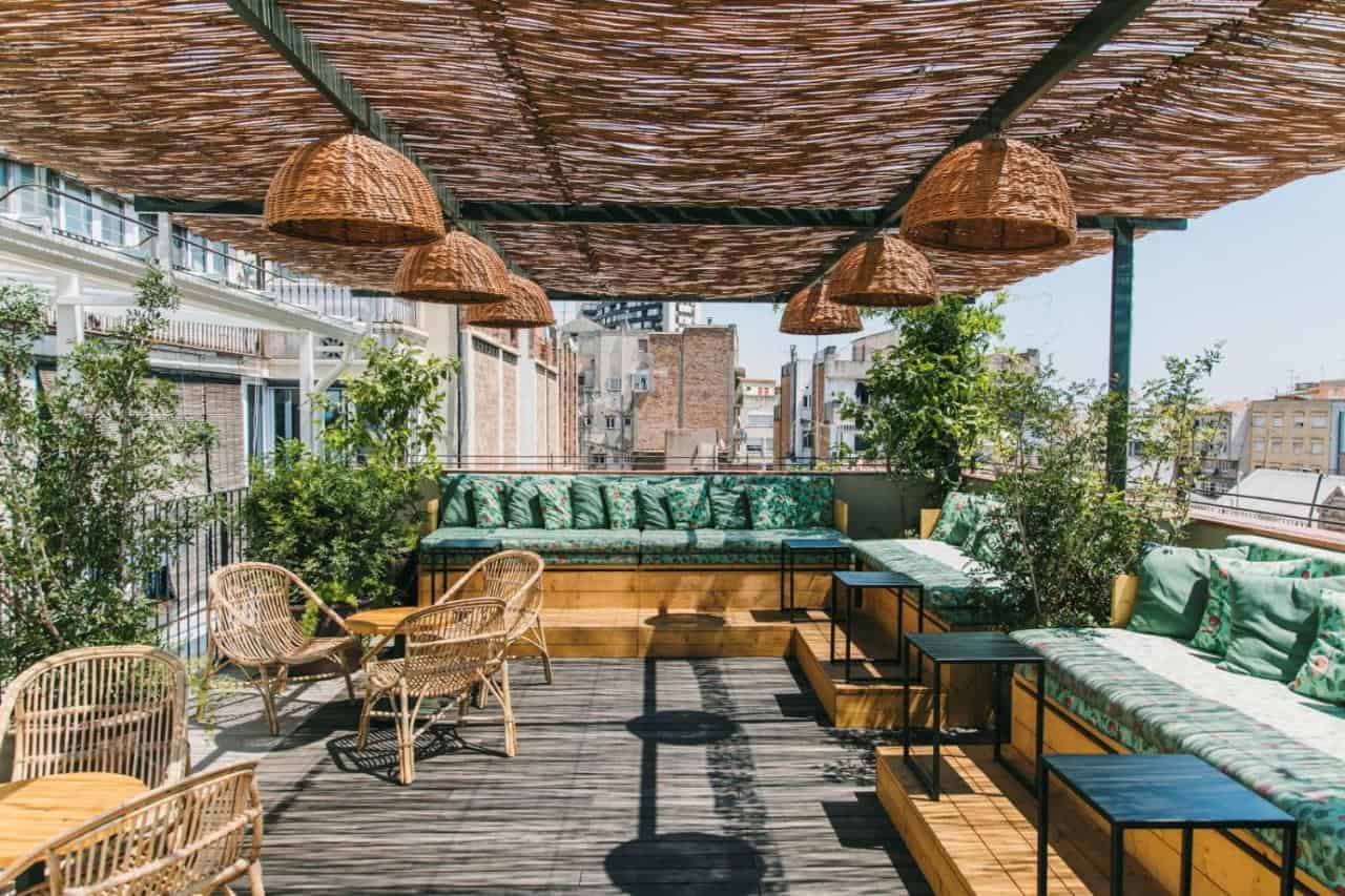 Terrasse vom Casa Bonay in Barcelona, Spanien.