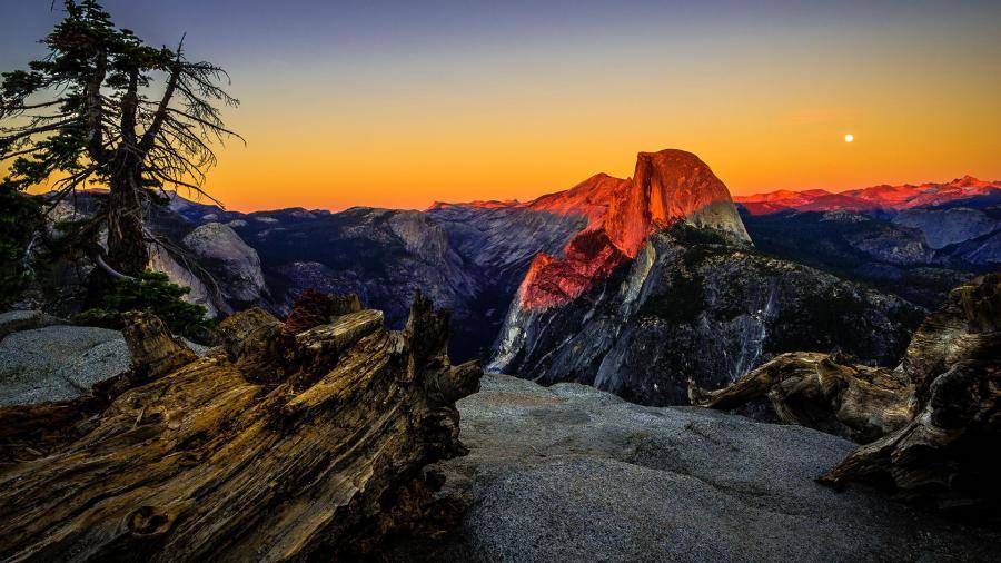 Blick auf den Half Dome im Yosemite National Park, Kalifornien