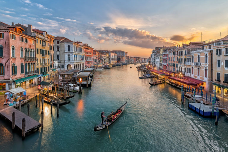 So kommst du vom Bahnhof Venedig ins Zentrum von Venedig