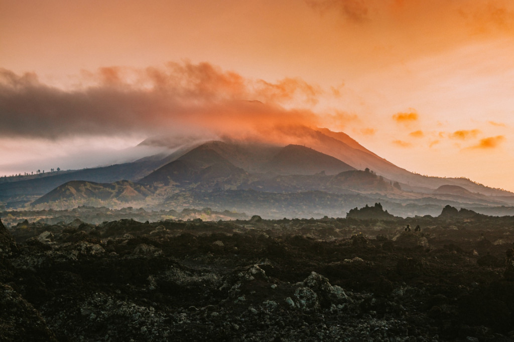 Mount Batur, eine der leichteren und beliebteren Vulkanwanderungen auf Bali.