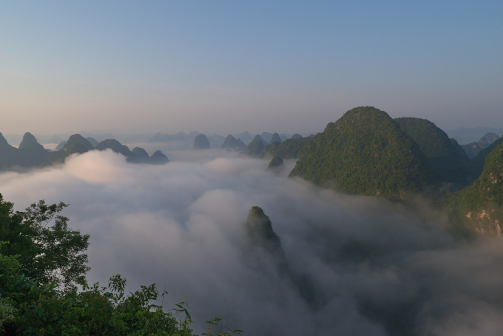 Sonnenaufgang in Yangshuo, China