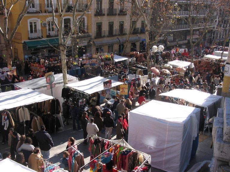 El Rastro: Madrids beliebtester sonntäglicher Flohmarkt