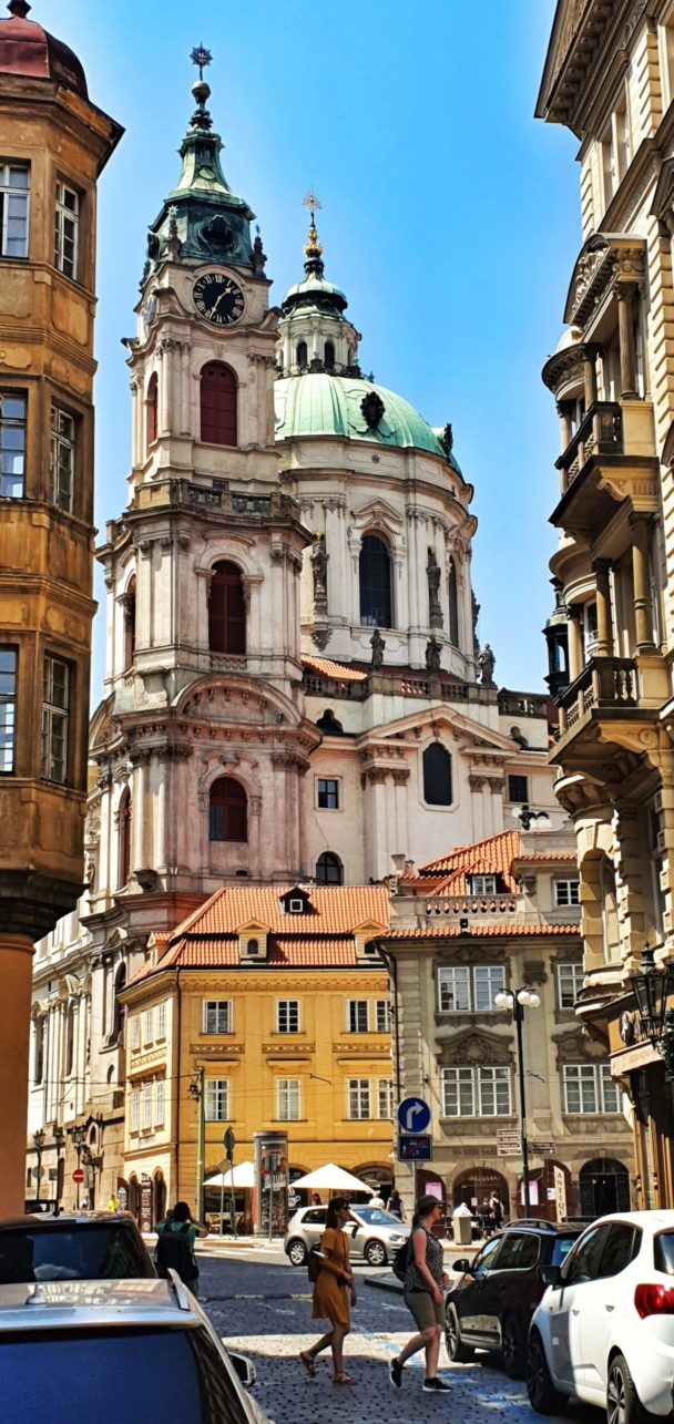 Die St. Nikolaus-Kirche in Prag, Tschechische Republik.