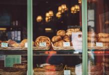 Croissants in Paris für Foodie-Reisende