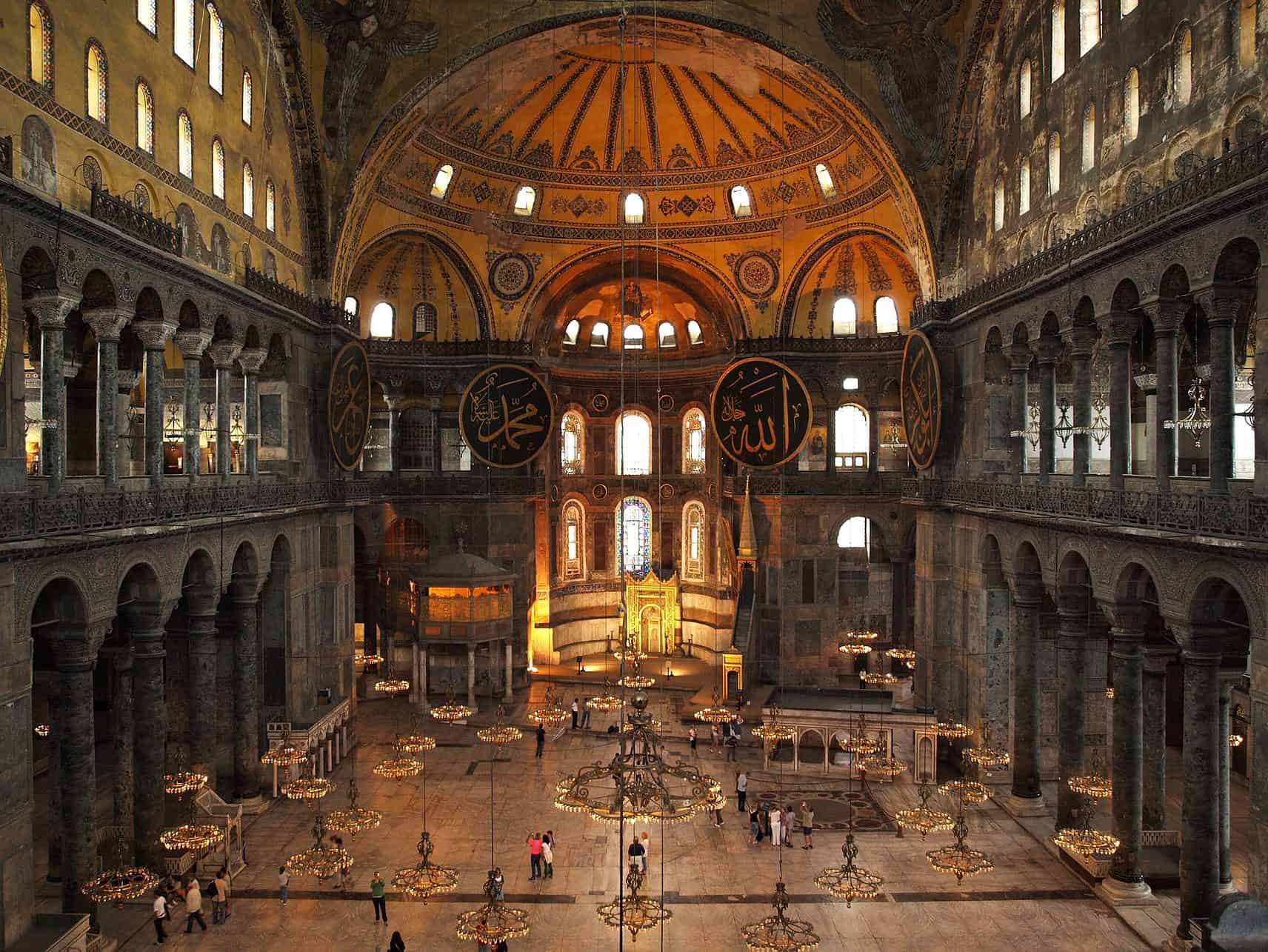 Im Inneren der Hagia Sophia, Istanbul, Türkei.