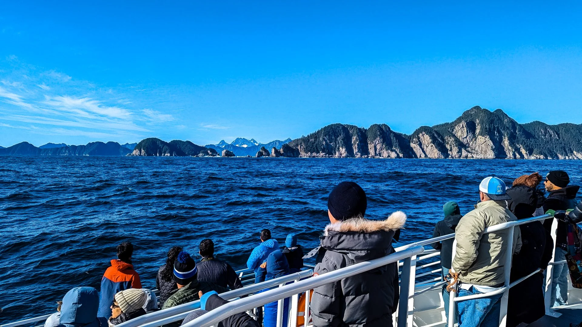 Die beste Kleidung für eine Kenai-Fjord-Kreuzfahrt in Alaska, USA.